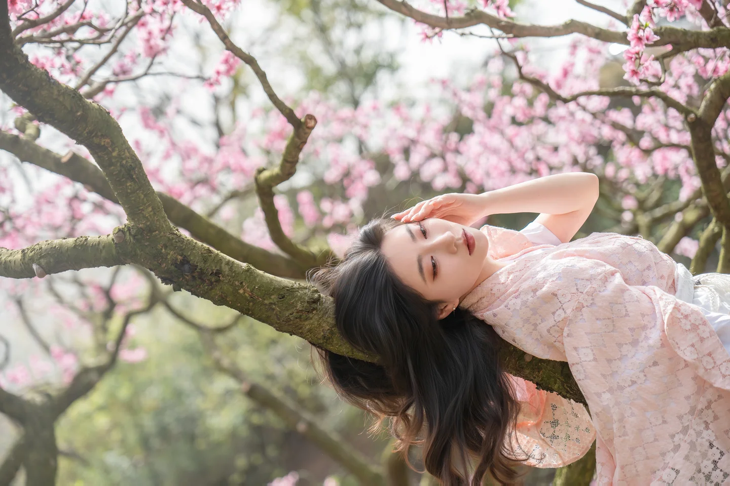 年年 - 漫花 [86P-595MB] tg@simisebaisi 【丝足阁】035.webp